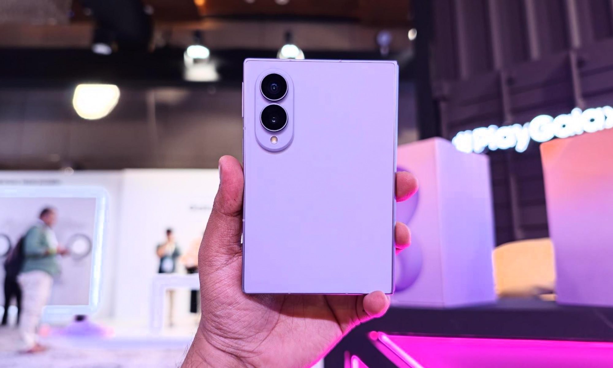 Galaxy Z Fold 8 Back