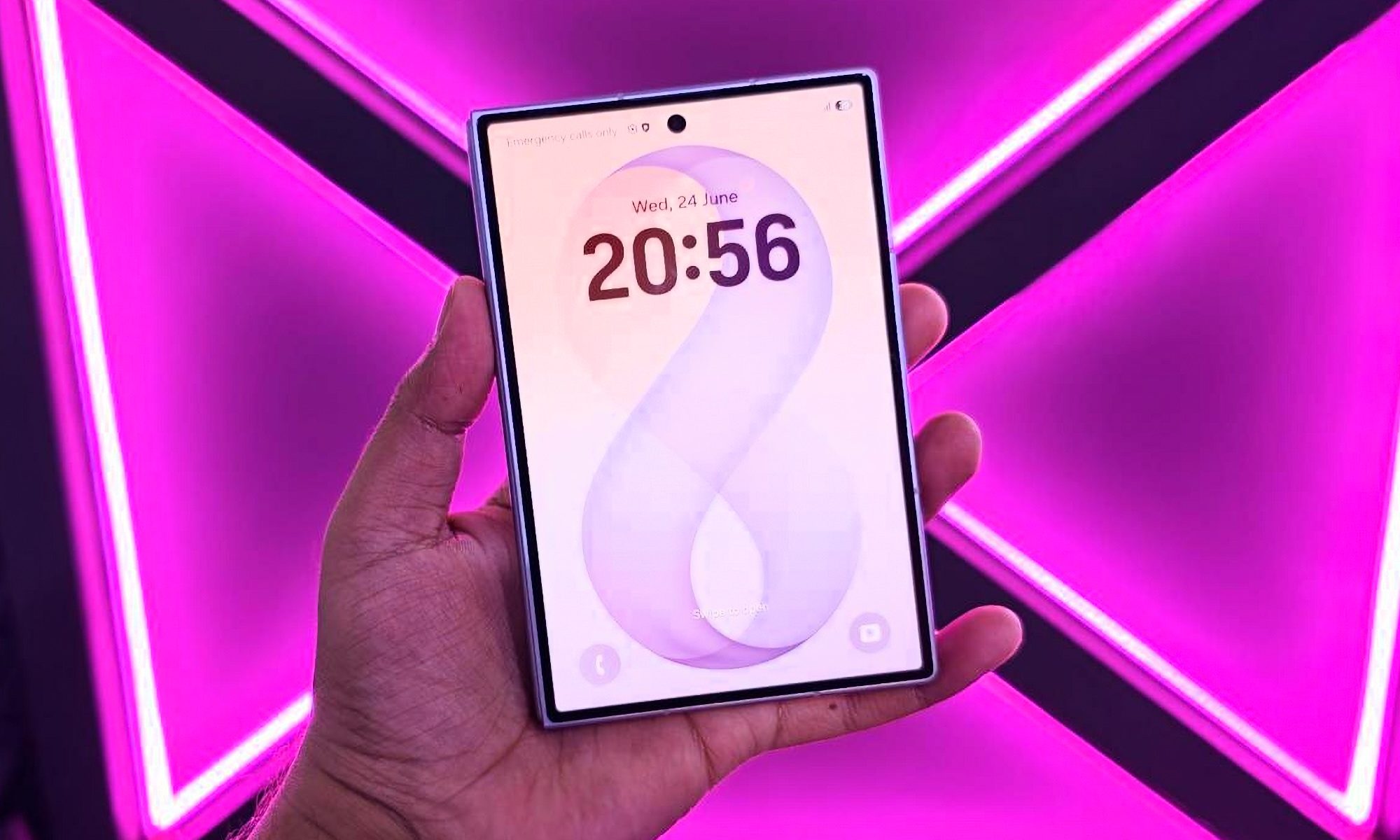 Galaxy Z Fold 8 Front