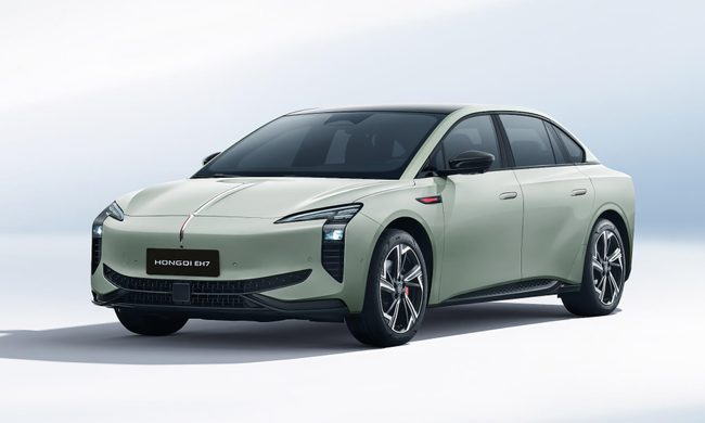 Hongqi EH7 car in green