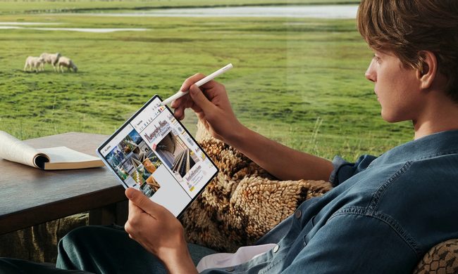 Huawei MatePad Air being used with a stylus