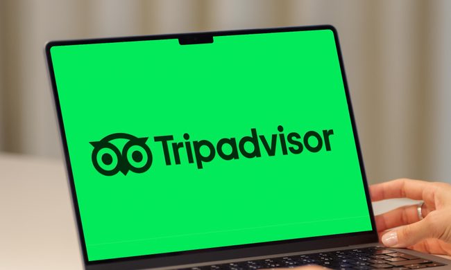 Tripadvisor logo on MacBook