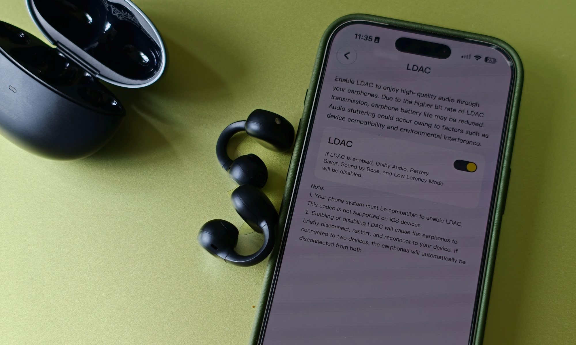 Baseus Inspire XC1 earbuds in black.