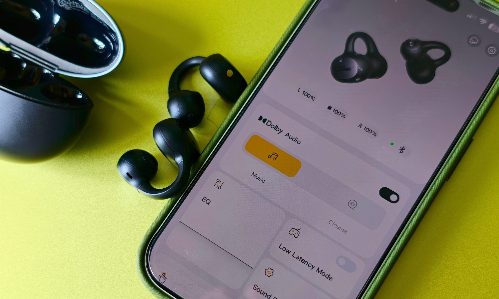 Baseus Inspire XC1 earbuds in black.