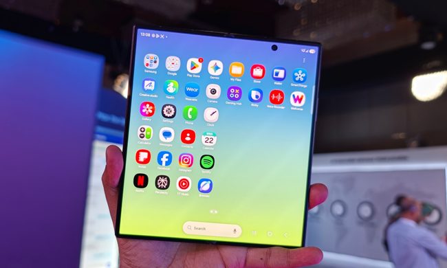 Samsung Galaxy Z Fold 8 Ultra