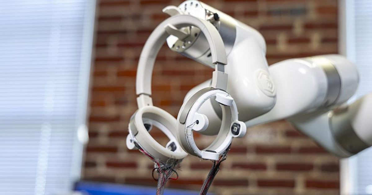 Horror films play music to warn about danger. These headphones use the same trick to save you from robots Horror films play music to warn about danger. These headphones use the same trick to save you from robots