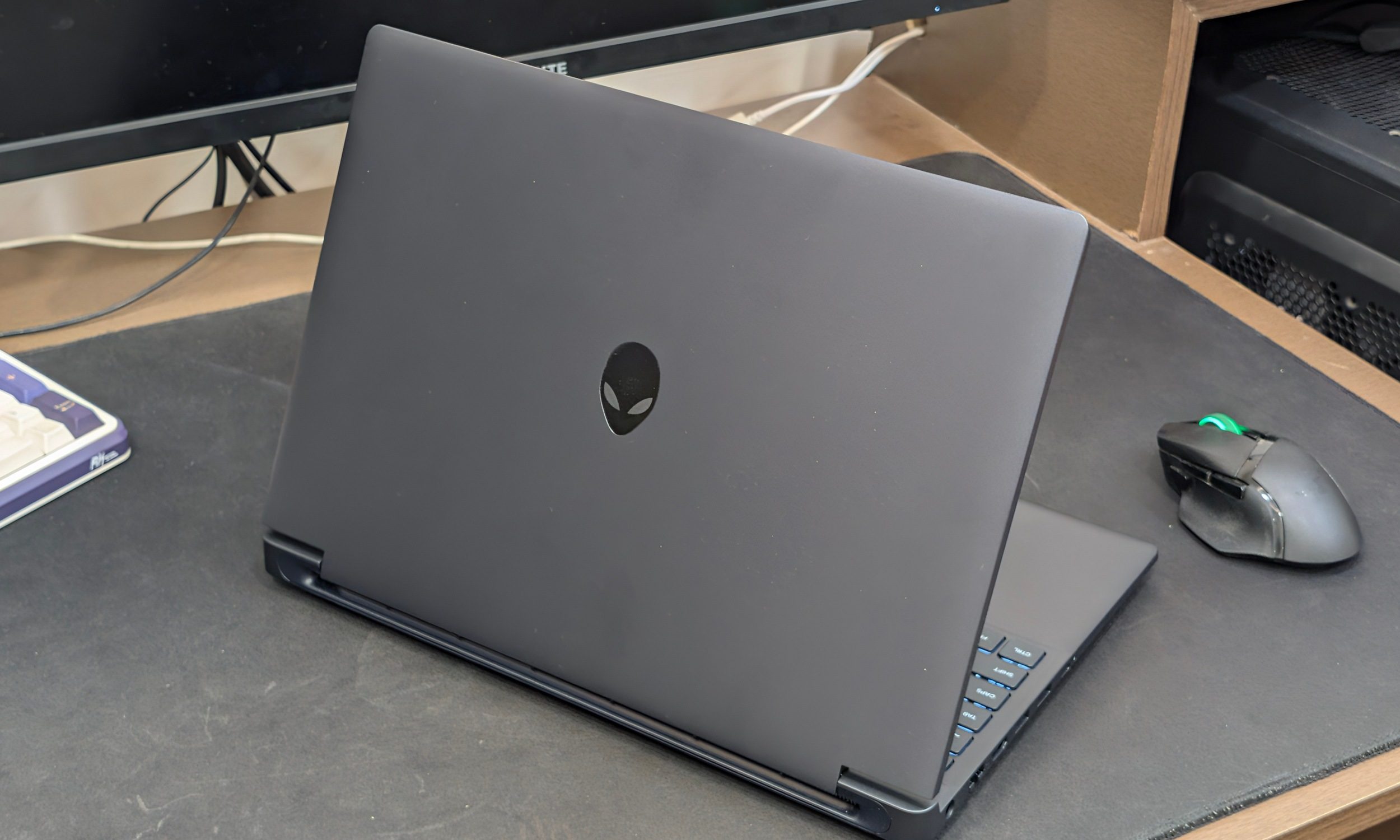 Dell Alienware 15 Review Featured