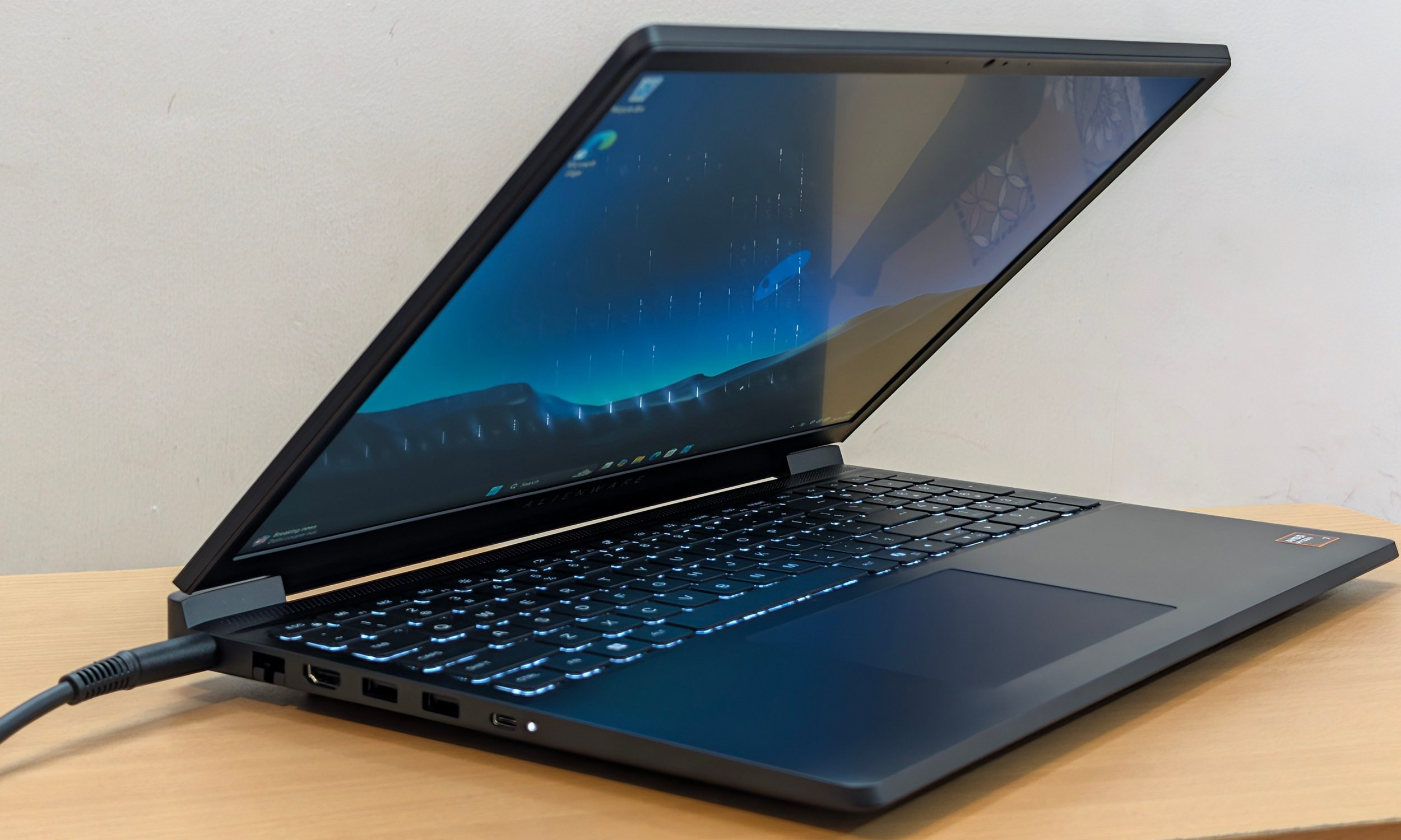 Dell Alienware 15 Review Half Closed