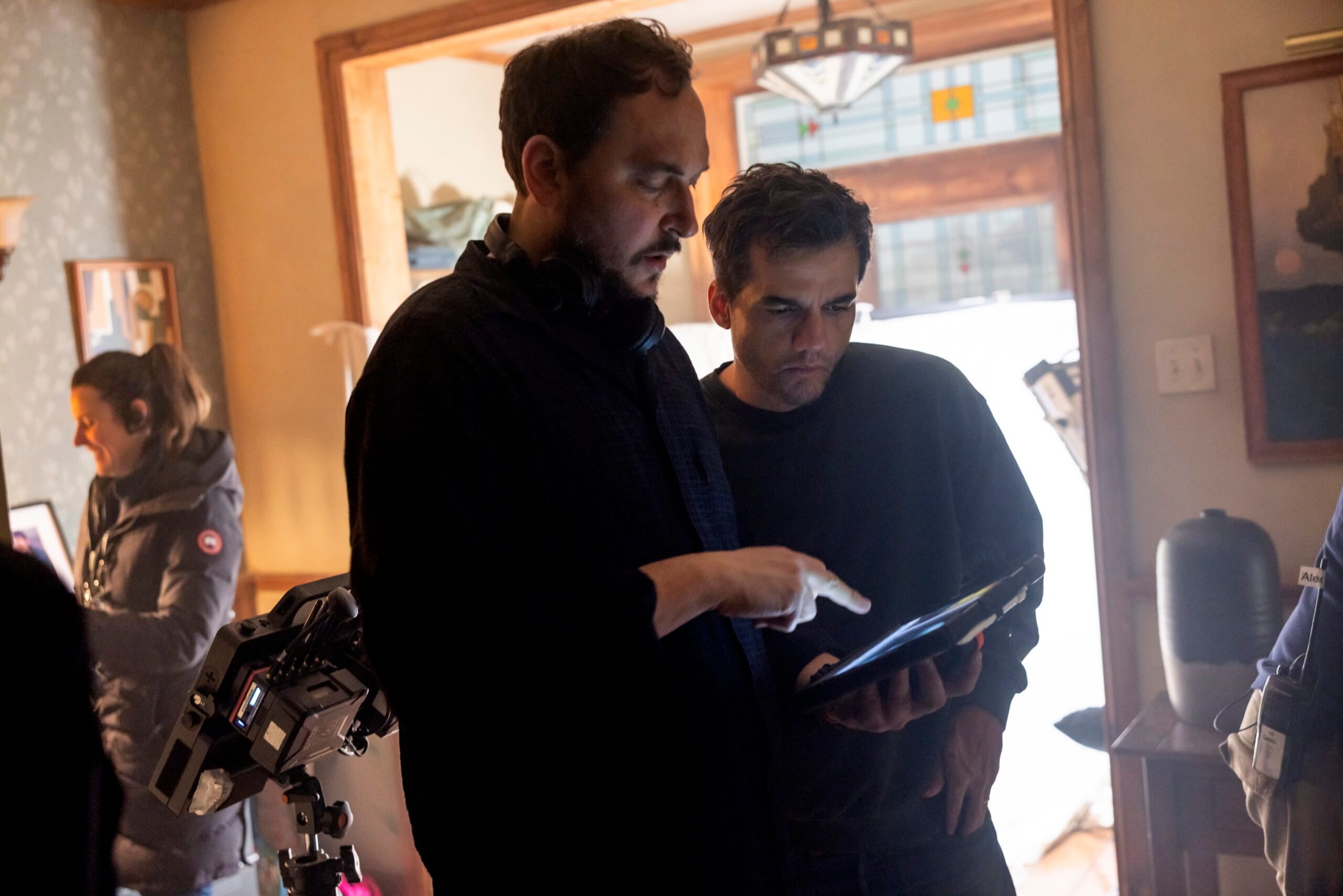 Director Louis Leterrier and Wagner Moura on the set of The Last House.