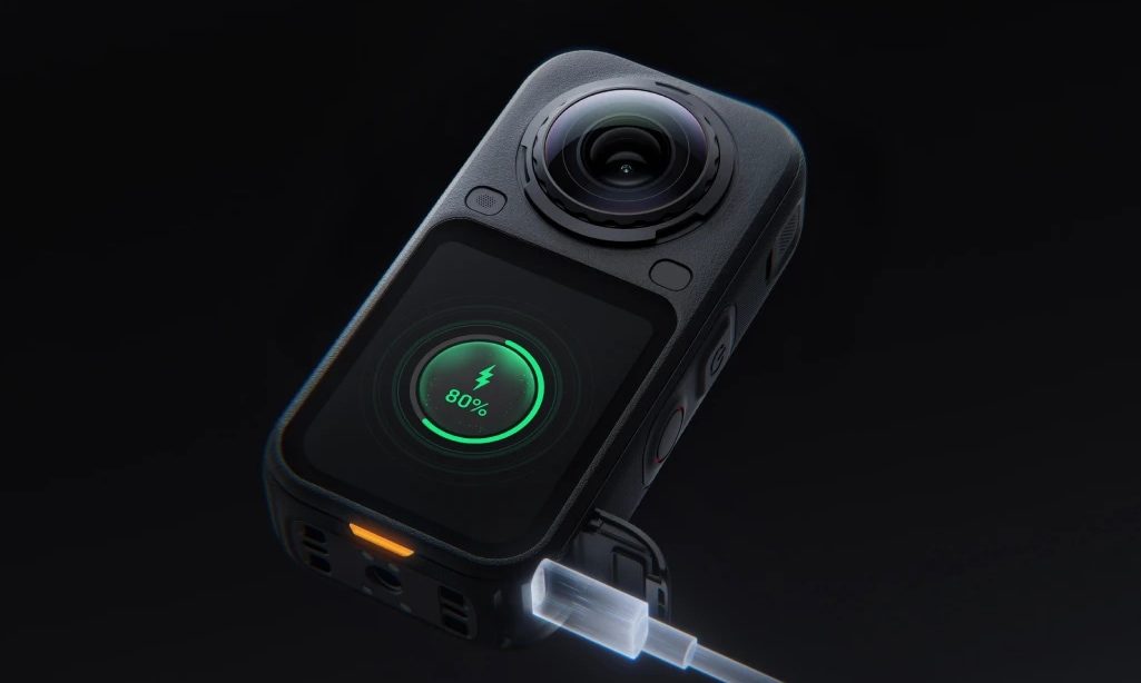 Insta360 charging