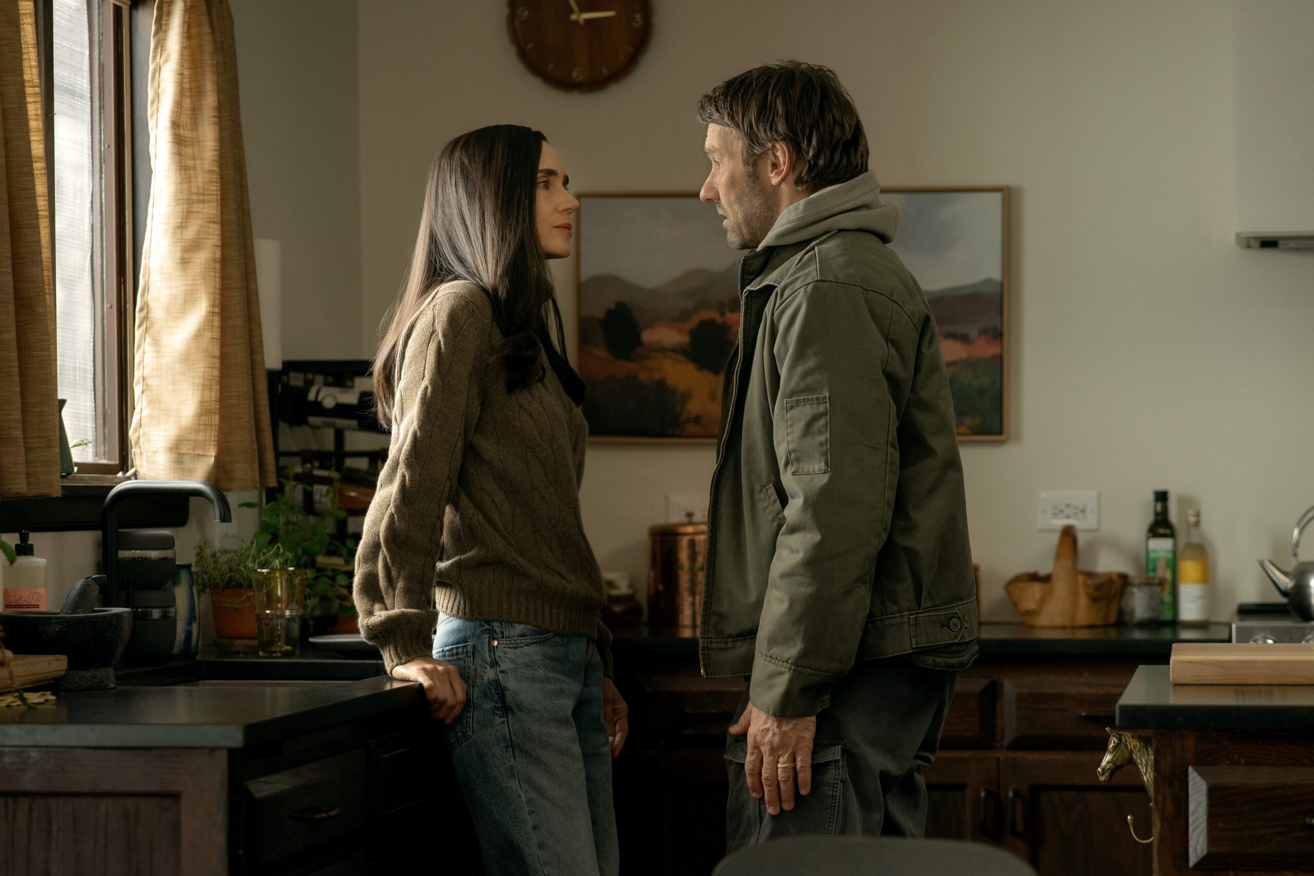 Jennifer Connelly and Joel Edgerton in Dark Matter Season 2 Episode 1