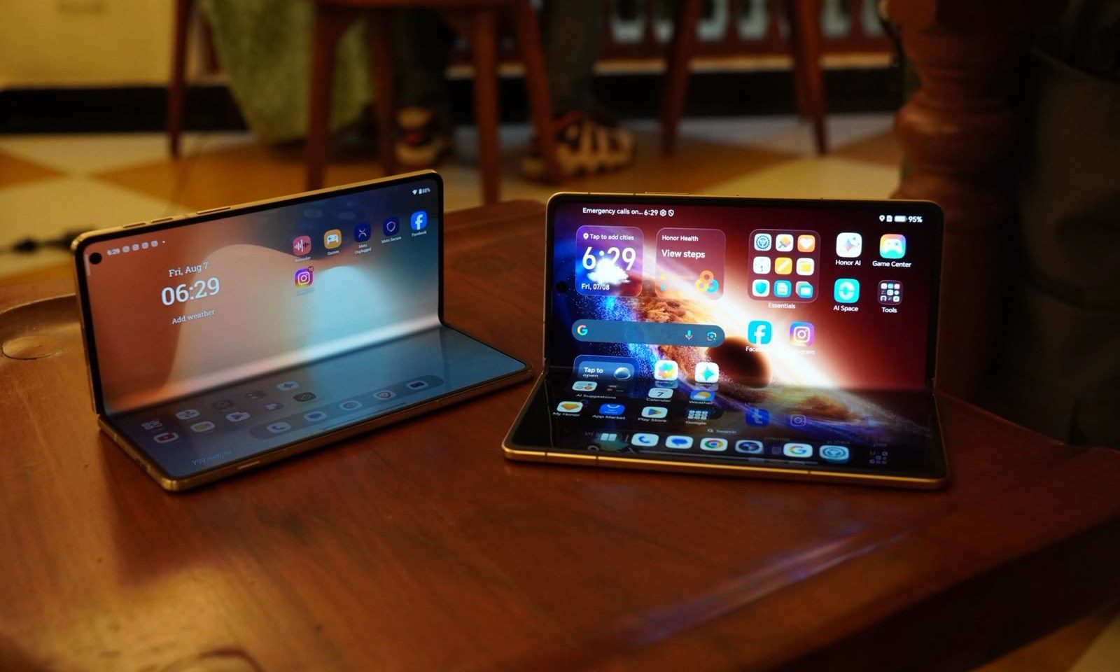 Motorola Razr Fold vs Honor Magic V6 in a laptop-like mode