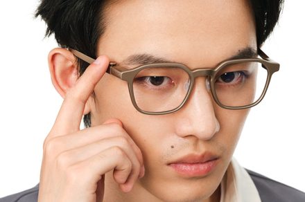 RayNeo’s new iO Smart Glasses slip a tiny display into your line of sight