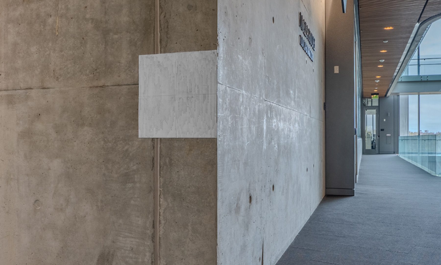 The lightweight 3D-printed tiles nearly double average indoor mmWave data rates without requiring power or network modifications