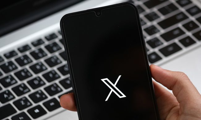 X Twitter on iPhone