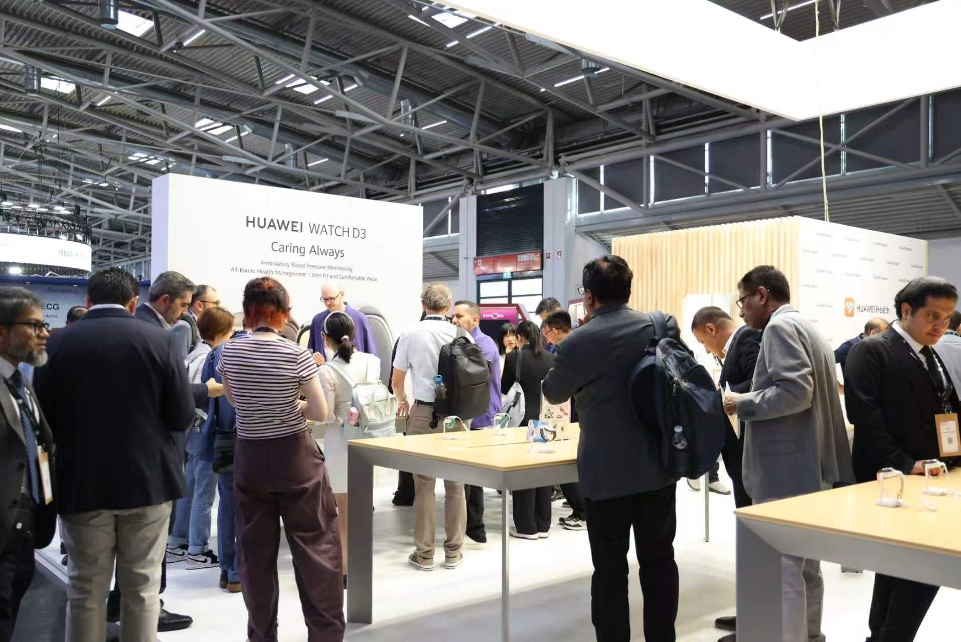 huawei-watch-d3-showcase