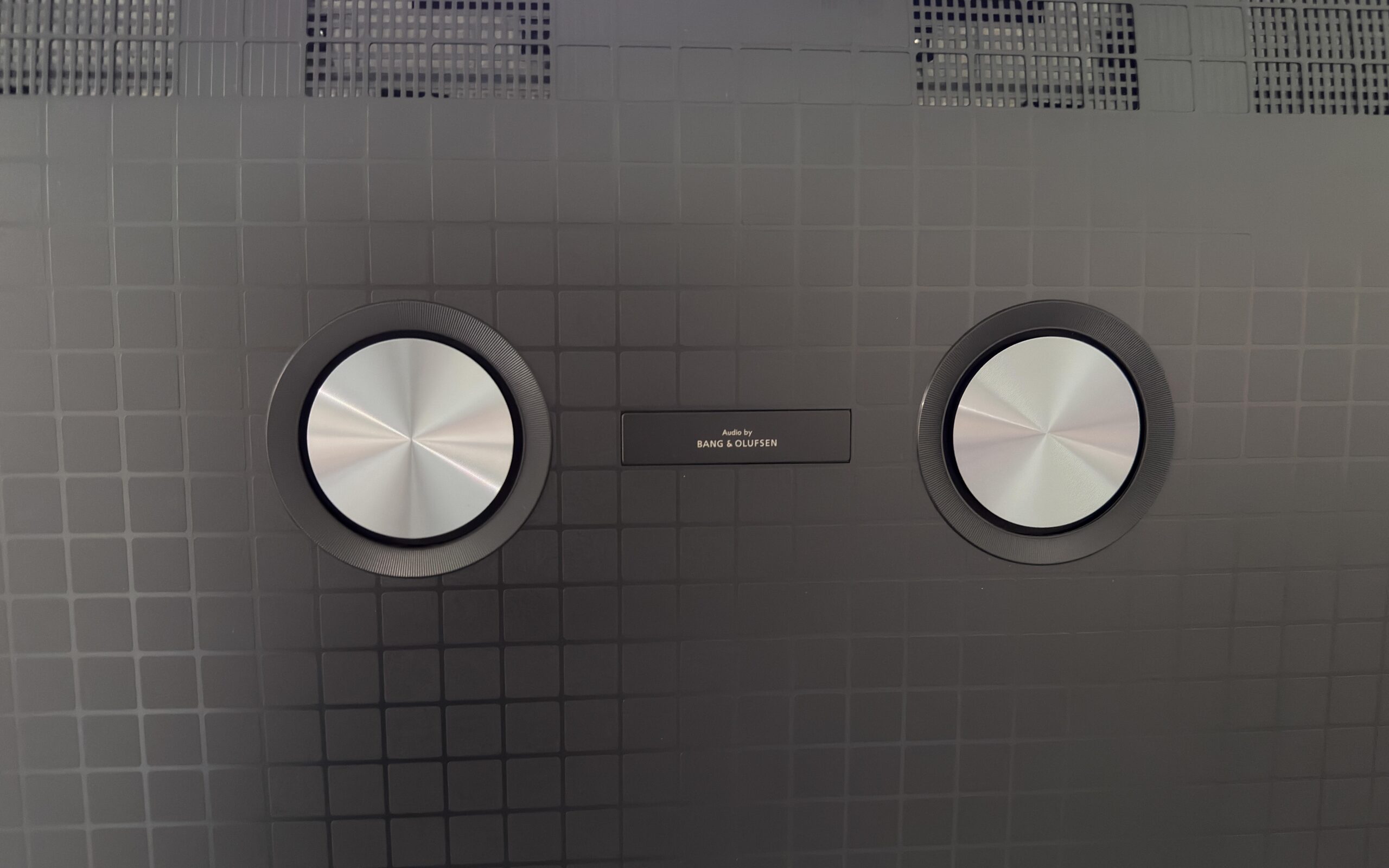 Indoors, Electronics, Speaker
