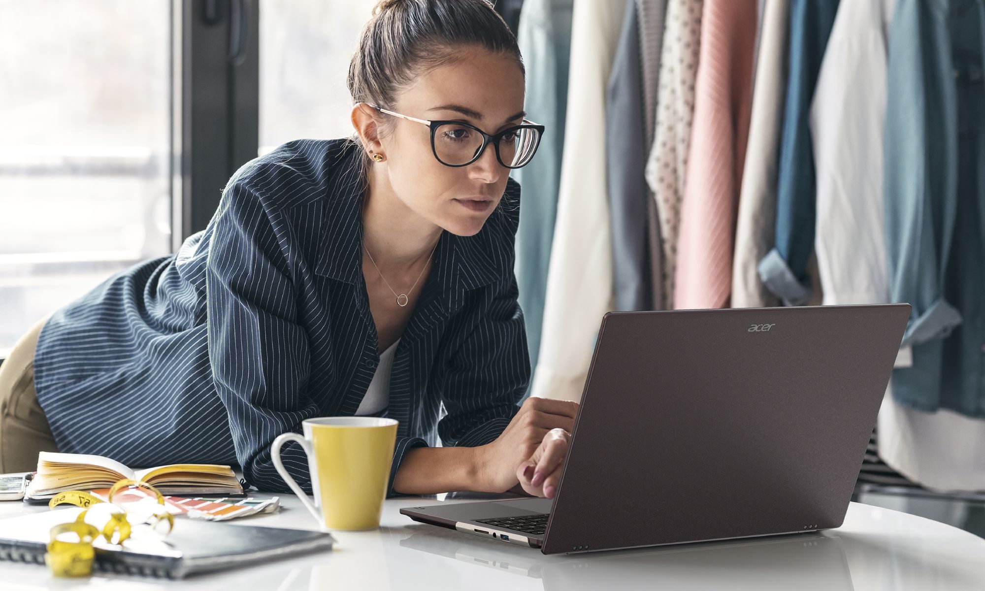 Acer Vero 16 lifestyle image