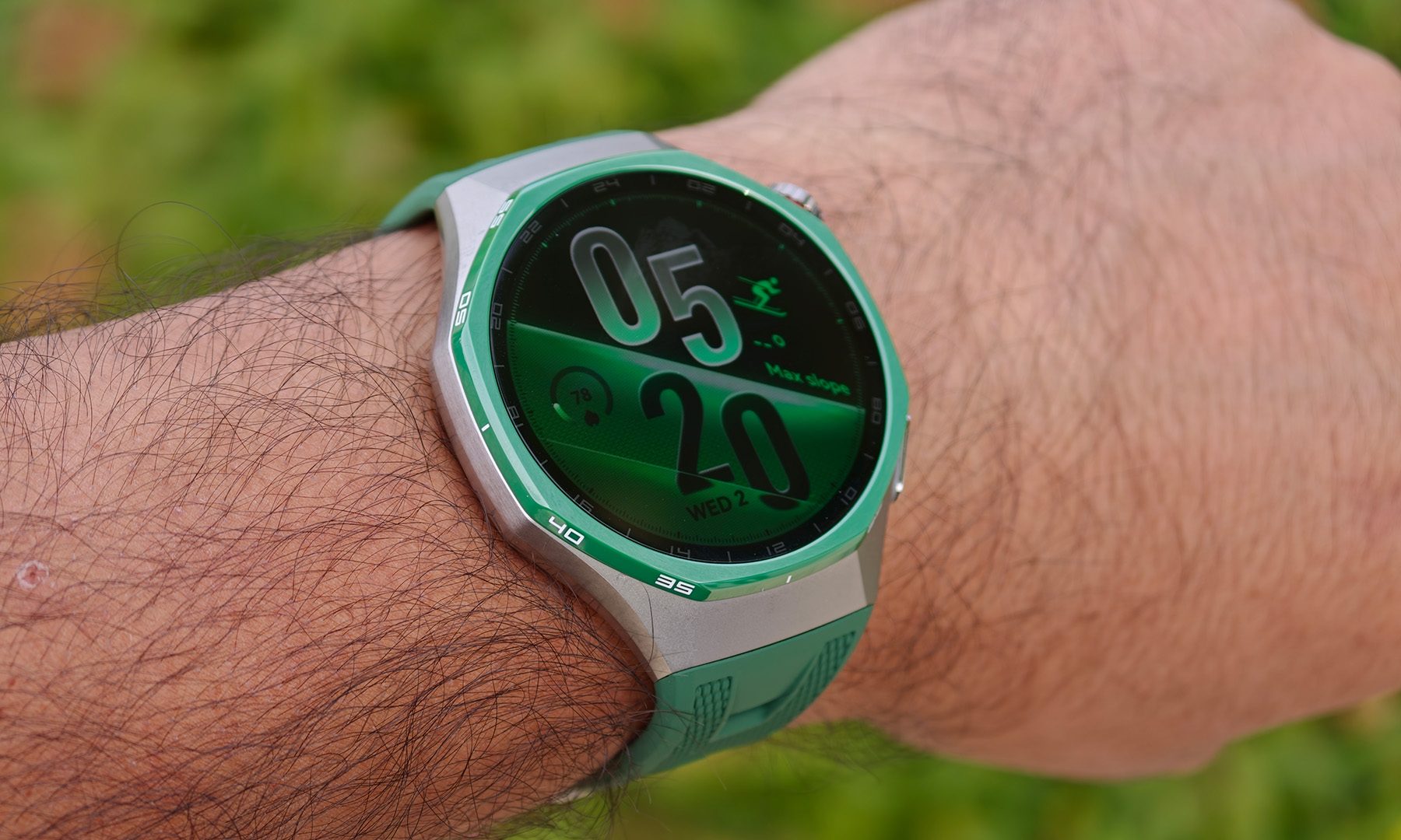Design 3 - Huawei Watch GT 7 Pro Hands On Early First Impressions
