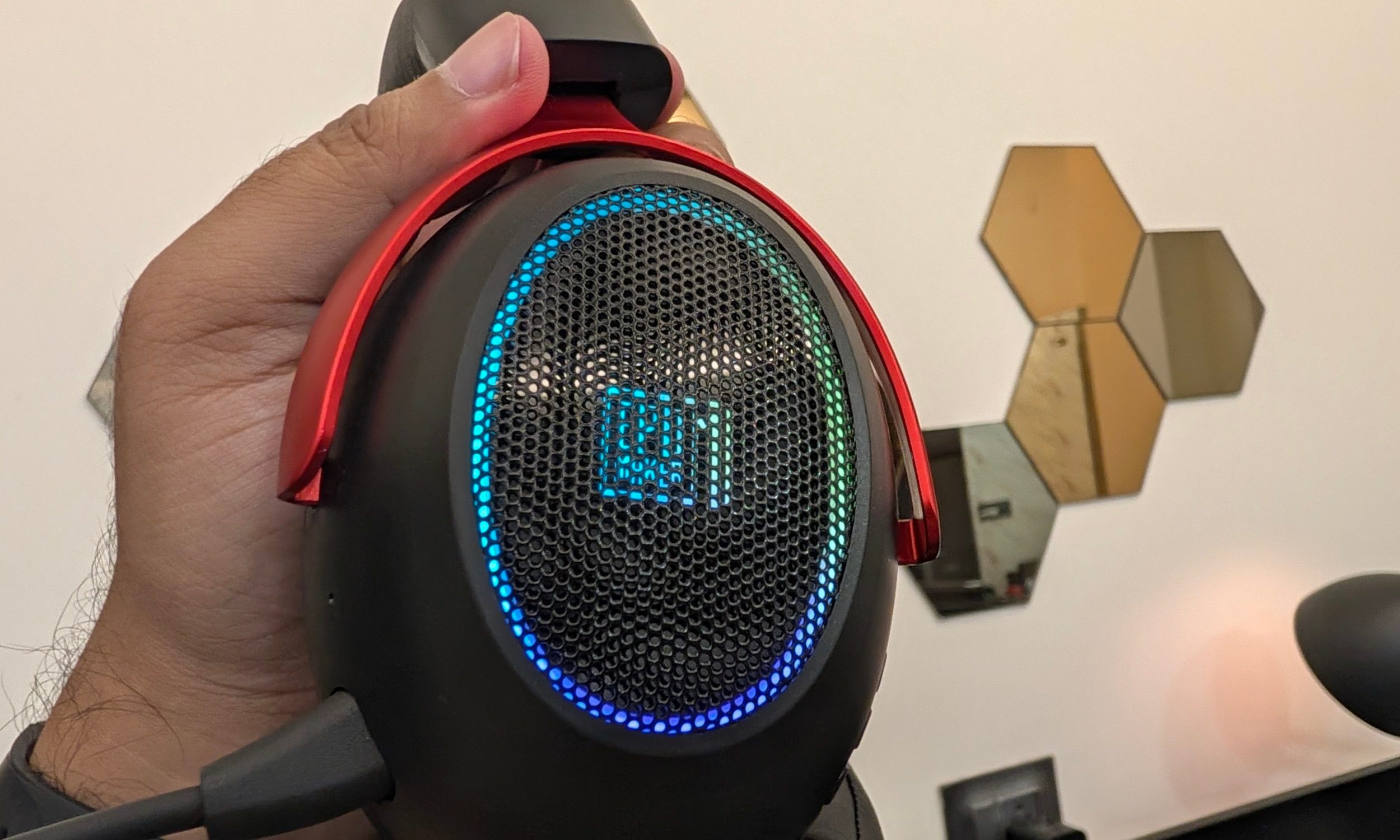 Electronics, Speaker, Screen