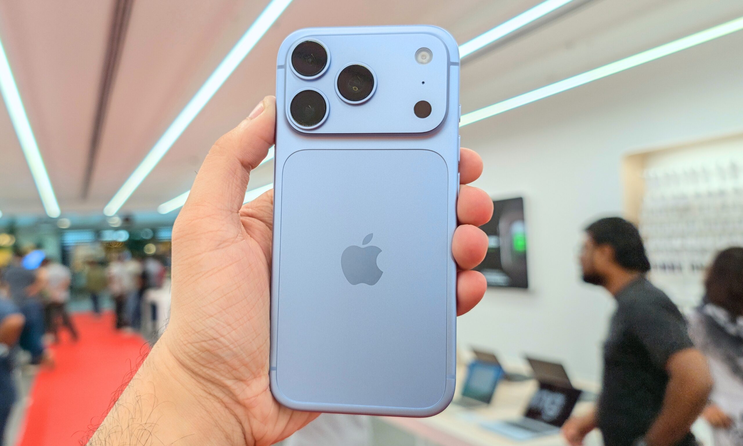 iPhone 18 Pro gặp lỗi cảm ứng, Face ID gây khởi động lại: Apple sẽ giải quyết thế nào?