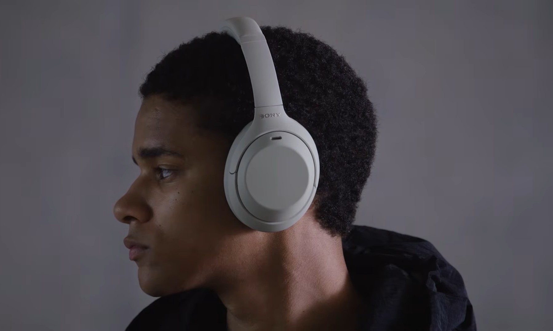 Sony WH-1000XM4C headphones