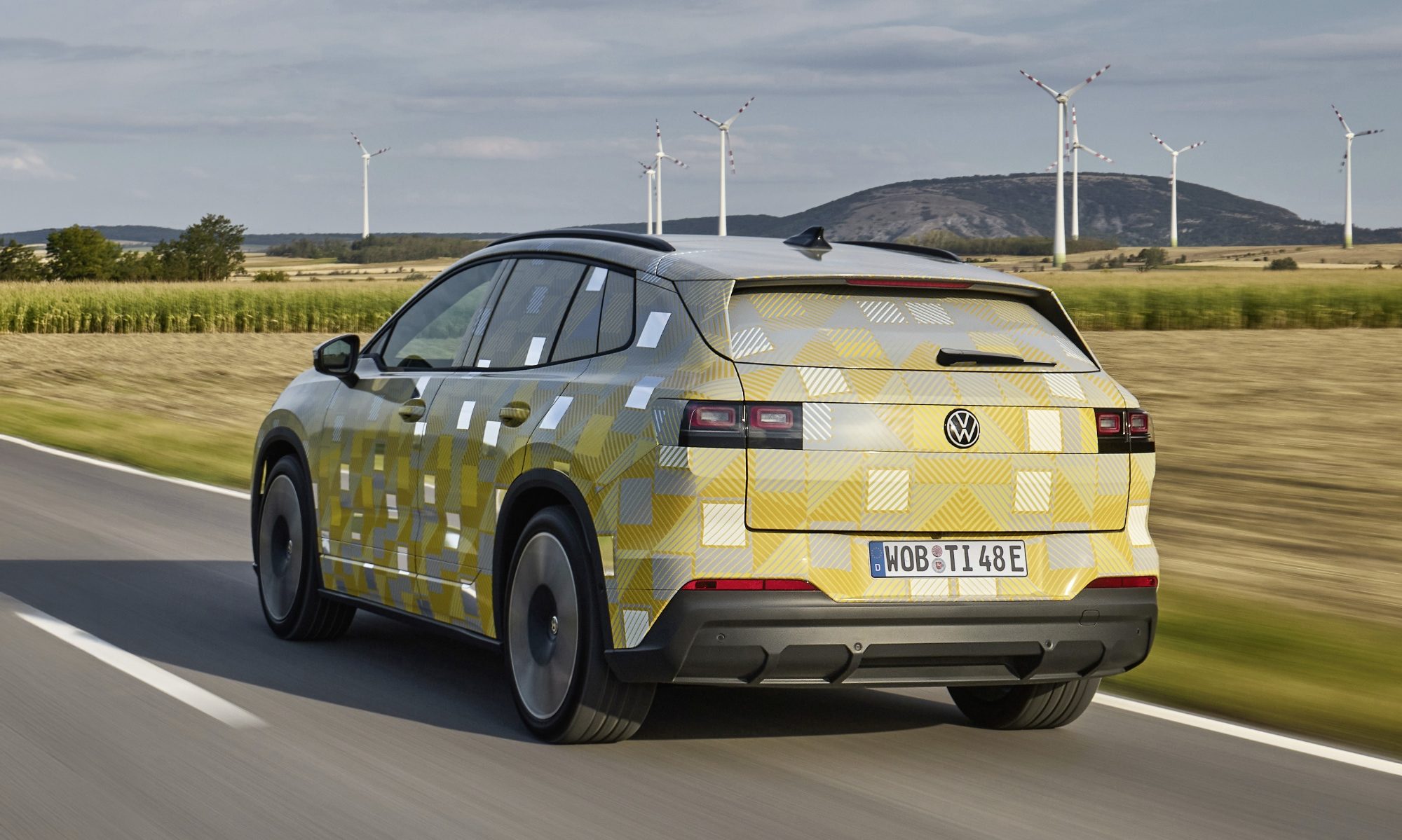 Volkswagen ID. Tiguan back view