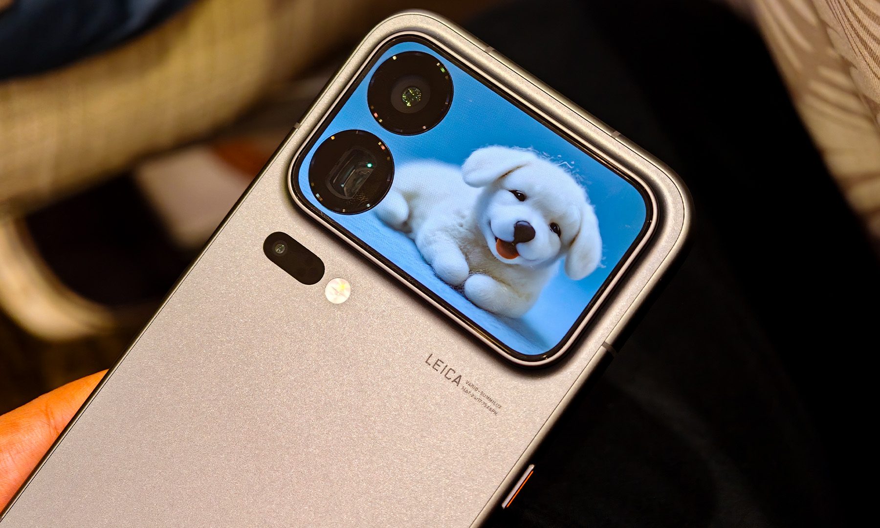 Xiaomi 18 Pro Max Rear Display Featured