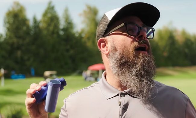 Person using the Shark ChillPill.