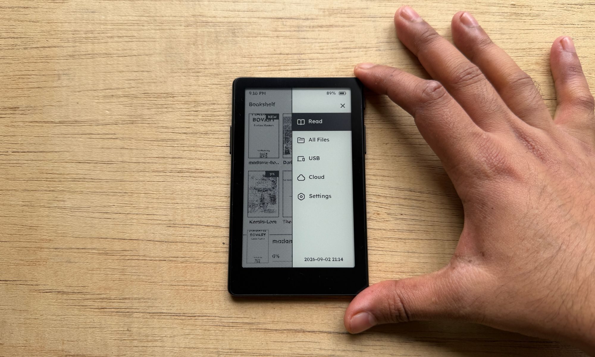 XTEINK X4 Pro ereader.