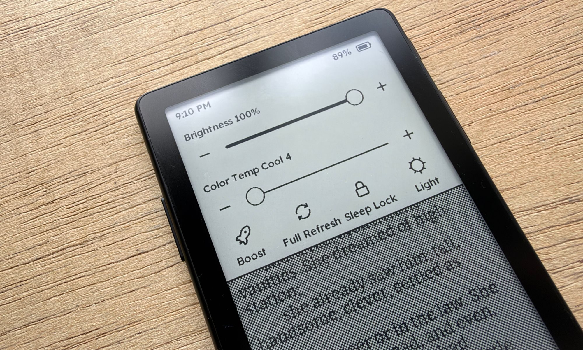 XTEINK X4 Pro ereader.