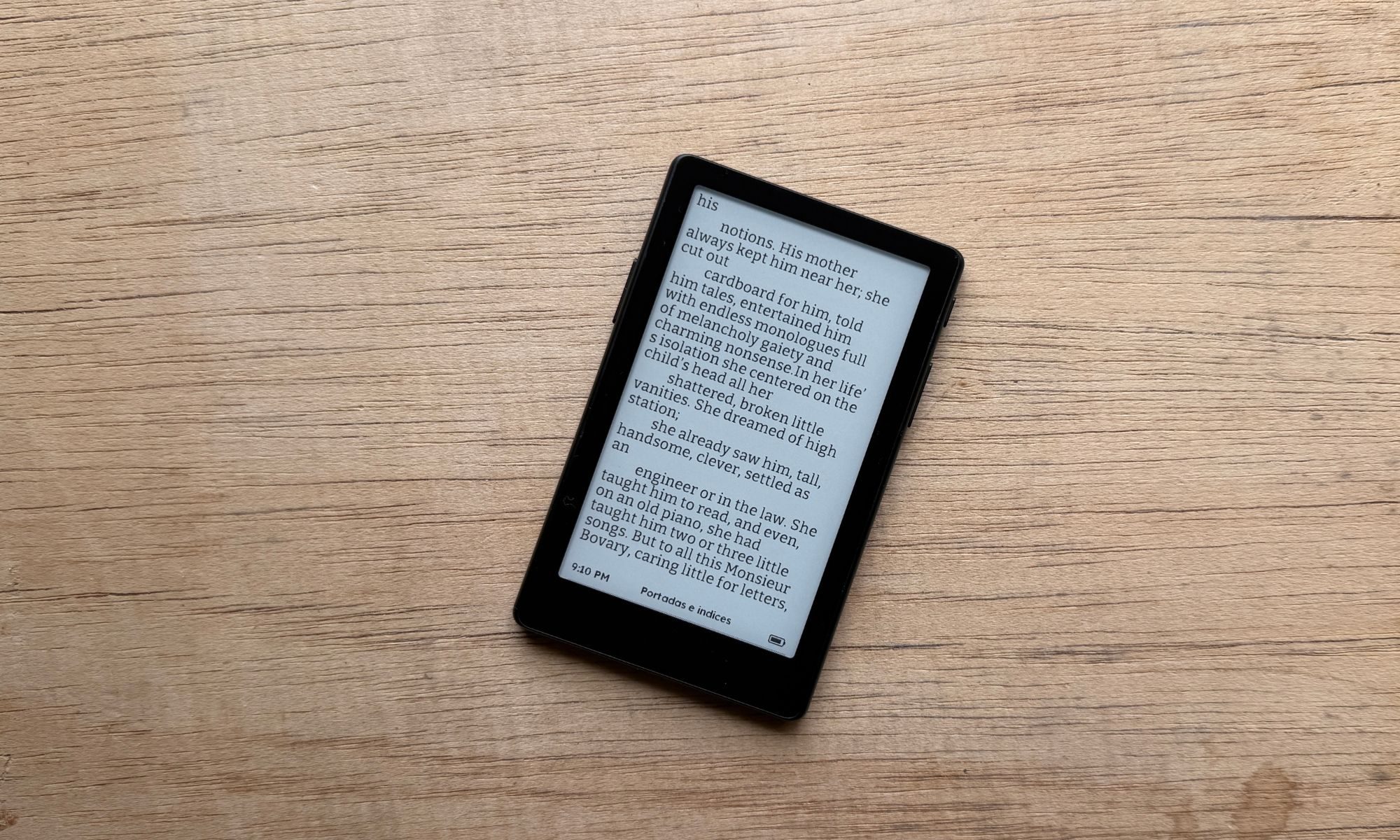 XTEINK X4 Pro ereader.