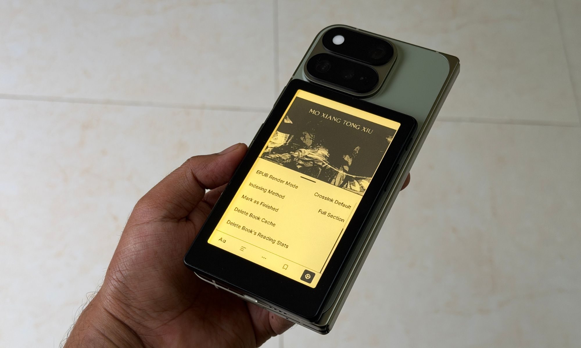XTEINK X4 Pro ereader.