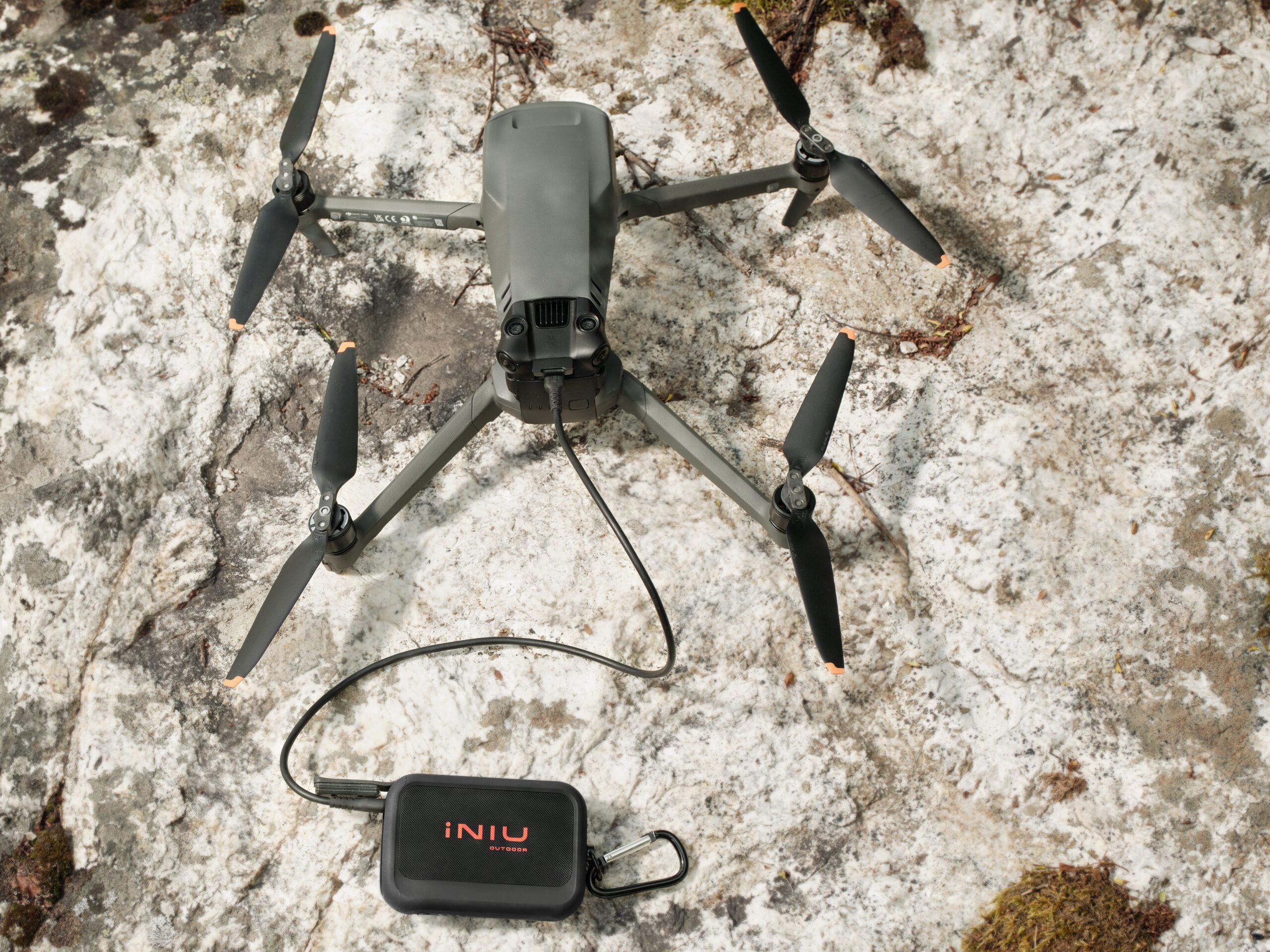 The INIU Outdoor Rugged Series Steps Off the Grid With a Power Bank That Is Fast, Tough, and Built for the Wild 50 Camera, Electronics, Video Camera