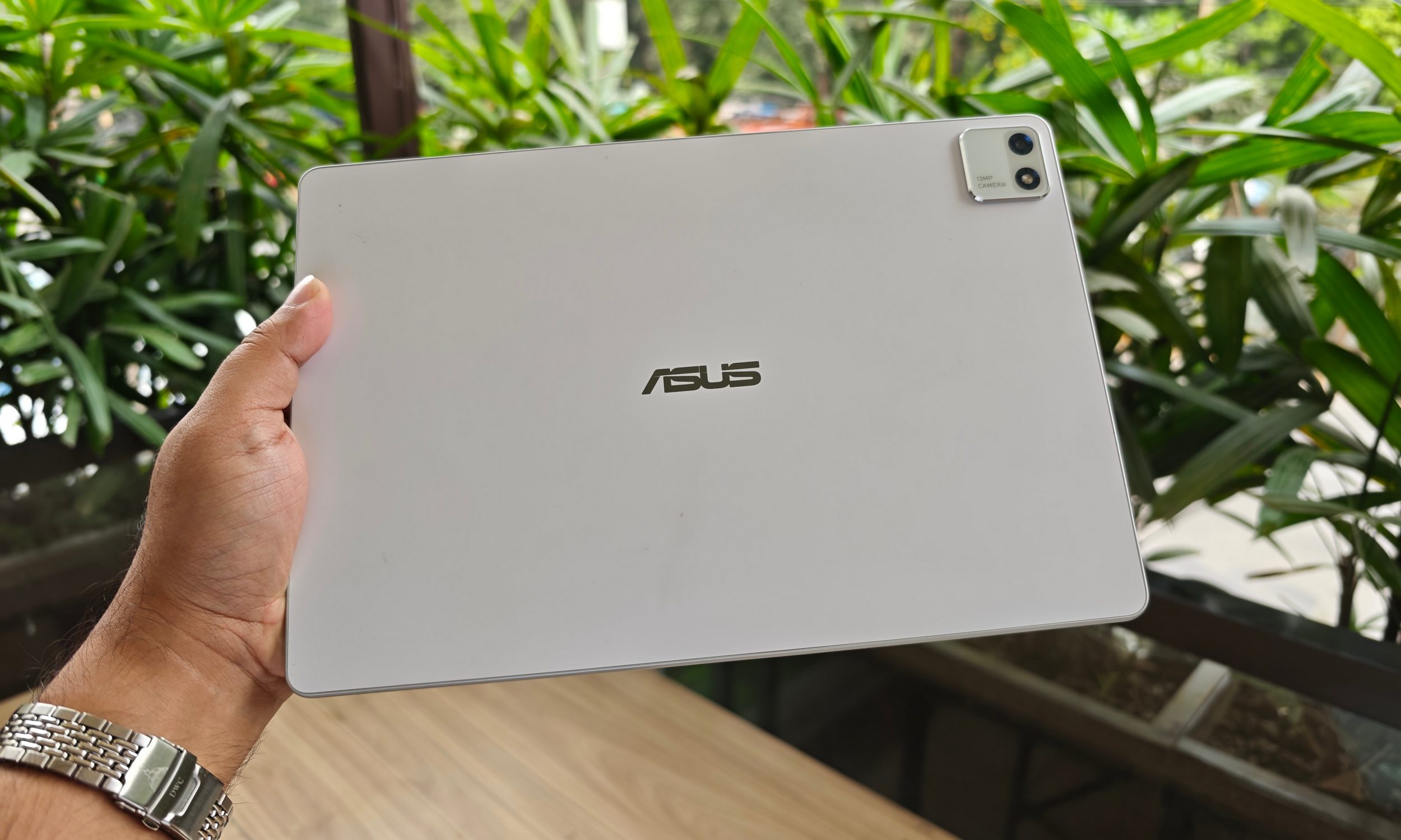 ASUS Pad Review Rear