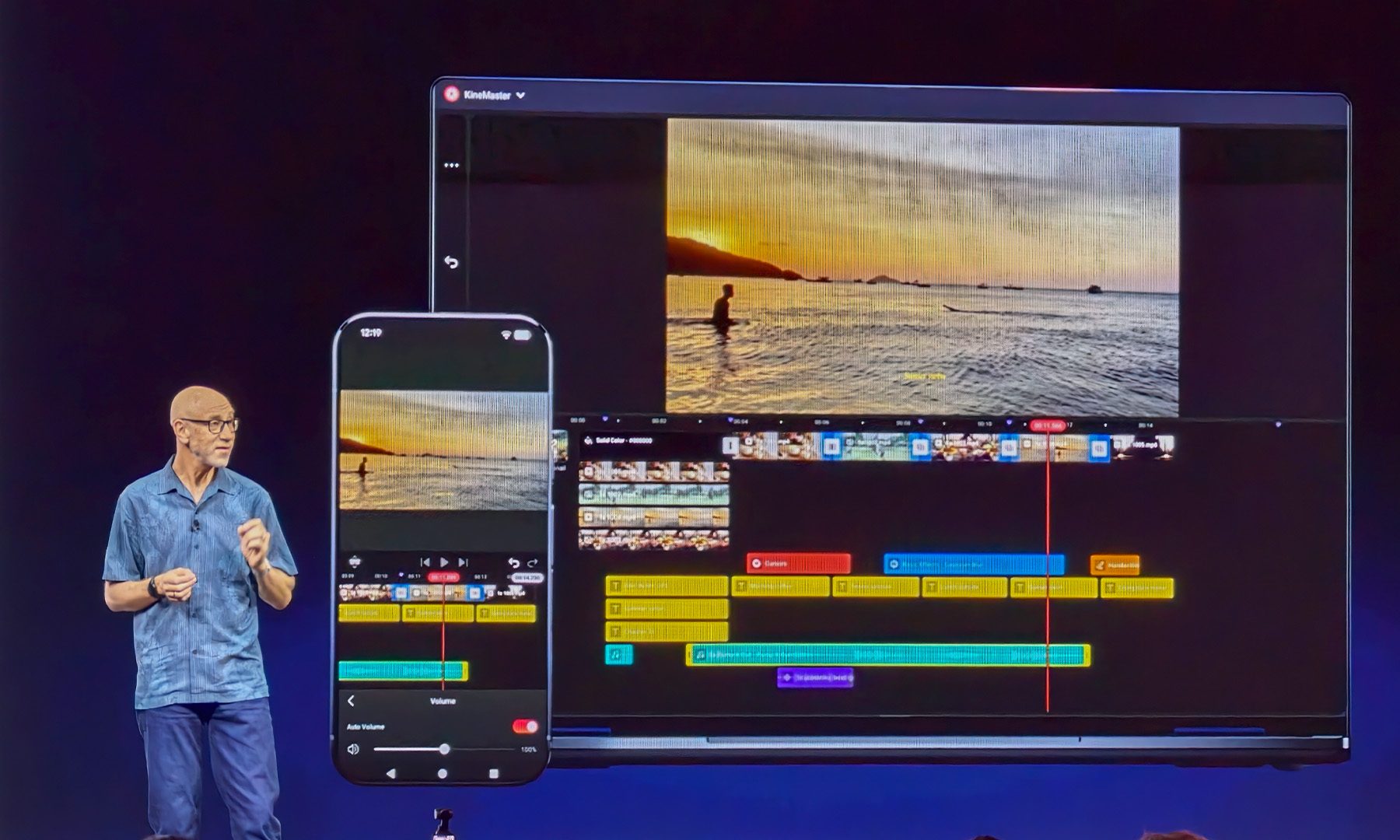 Android integration on Googlebook demo at Snapdragon Summit