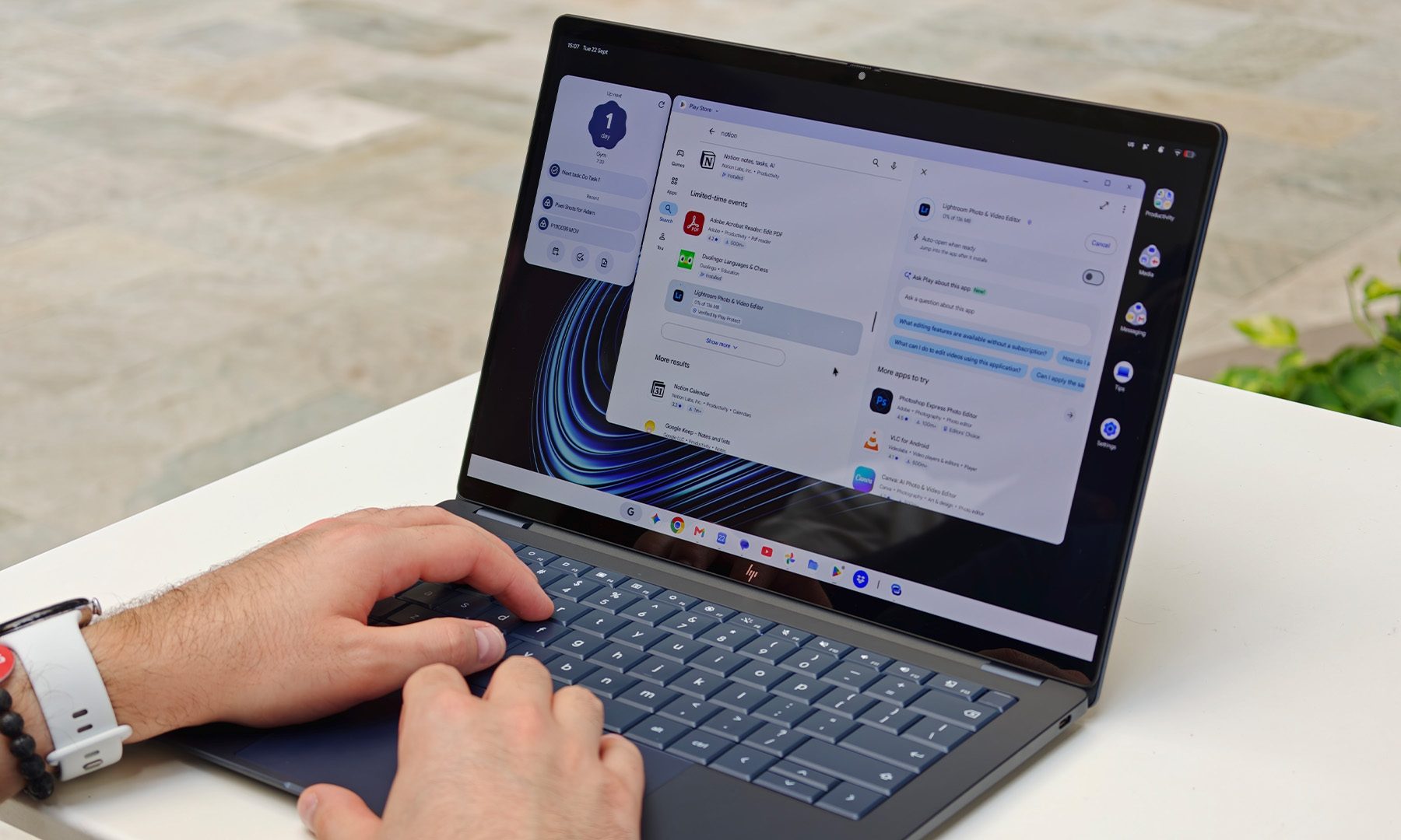 Using the HP Googlebook Hands On First Impressions