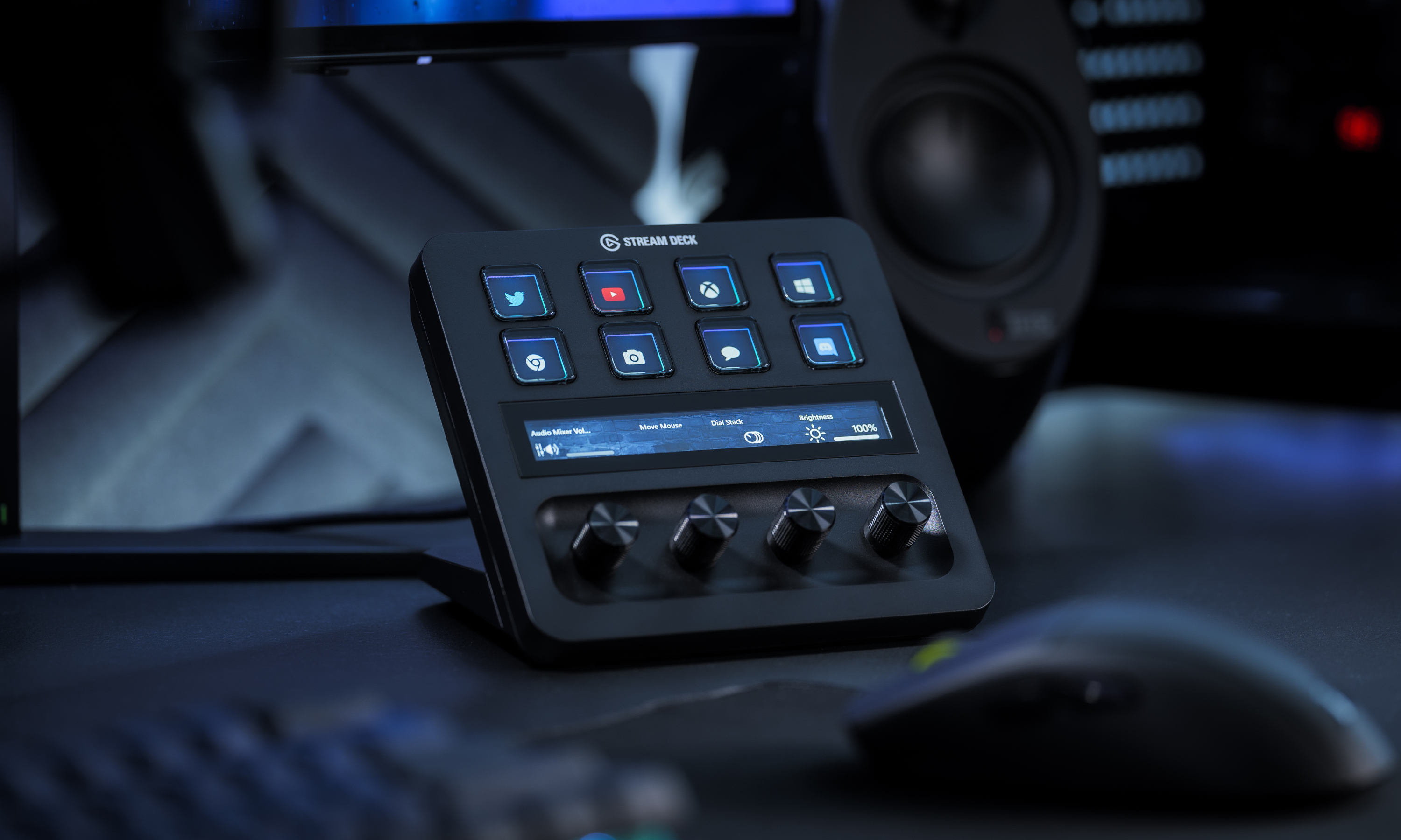 Elgato-Stream-Deck-Plus-press- 