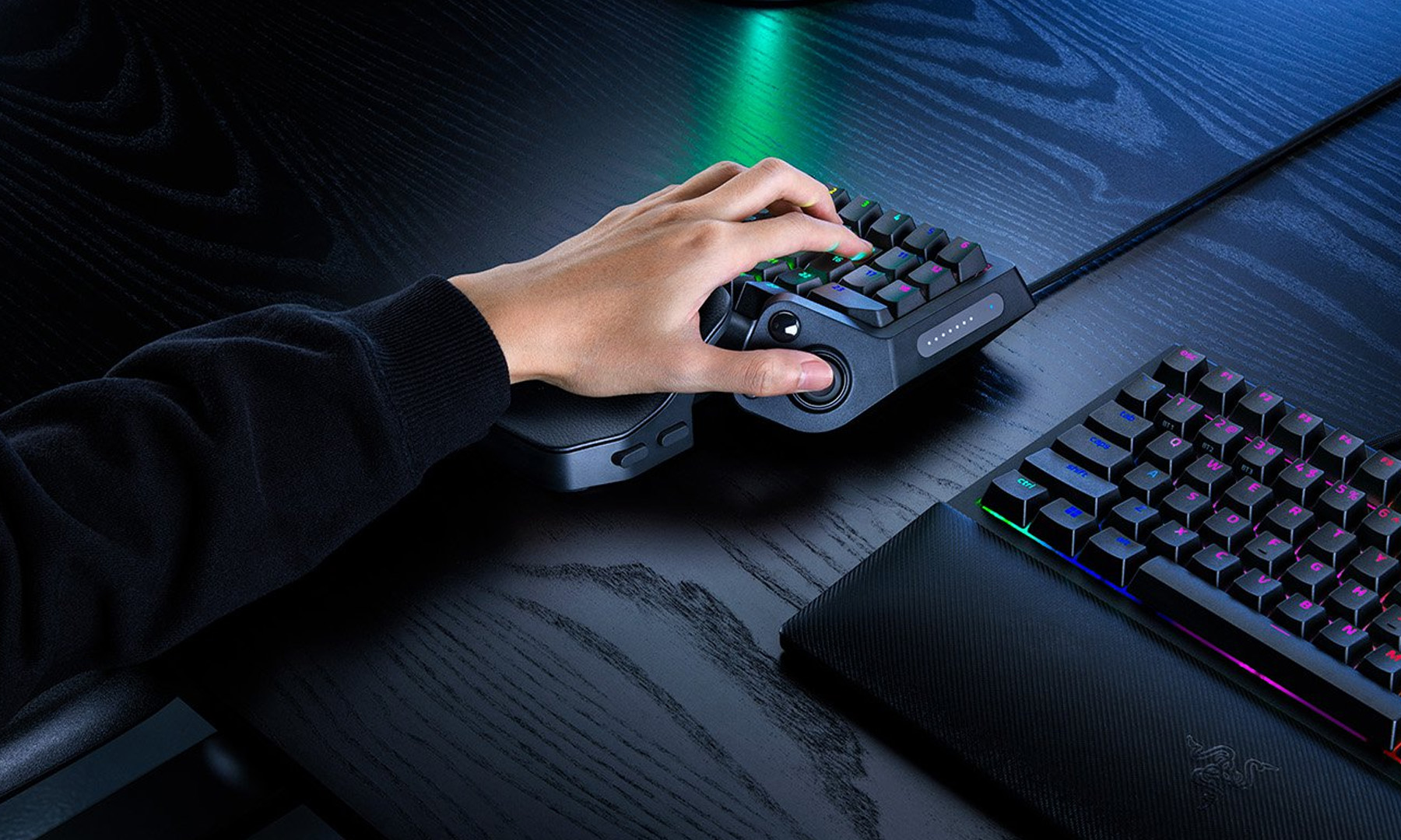 Razer Tartarus V2 Pro brings 8,000Hz polling to its one-handed