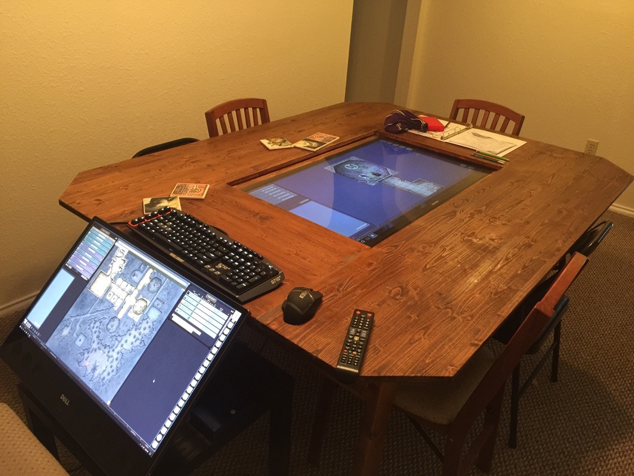 dungeons and dragons custom table