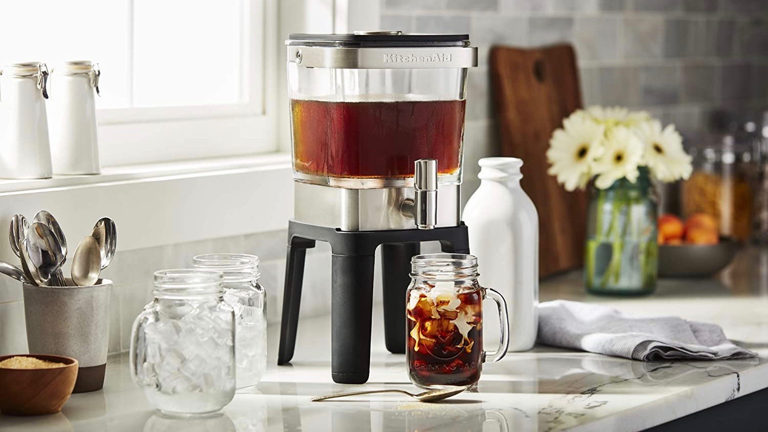 The 10 Best Cold Brew Coffee Makers, According to Caffeine Enthusiasts