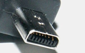 Micro USB (thumb)