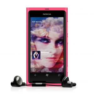 Nokia Lumia 800 - Magenta music