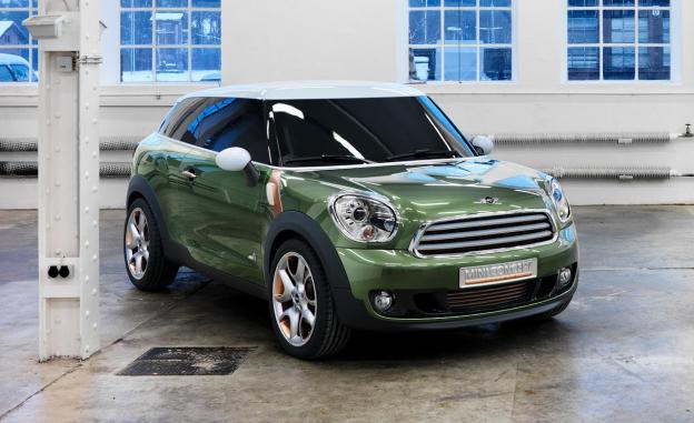 Mini Paceman concept in a warehouse