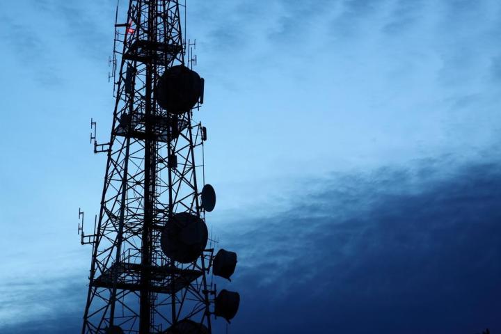 cell tower [Shutterstock noolwlee]