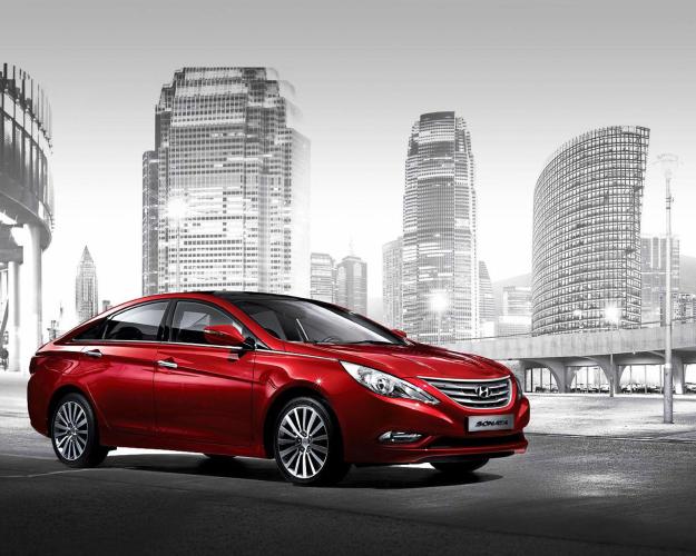 Hyundai recalling over 200,000 Sonata and Santa Fe models