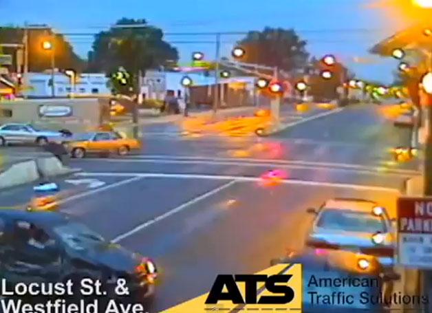 New Jersey car crash sparks traffic light camera controversy