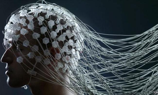 brain control the user interface of future eeg headset
