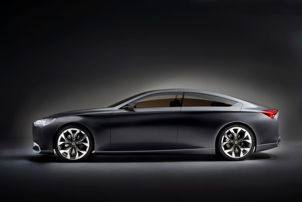 Hyundai HCD-14 Genesis concept profile