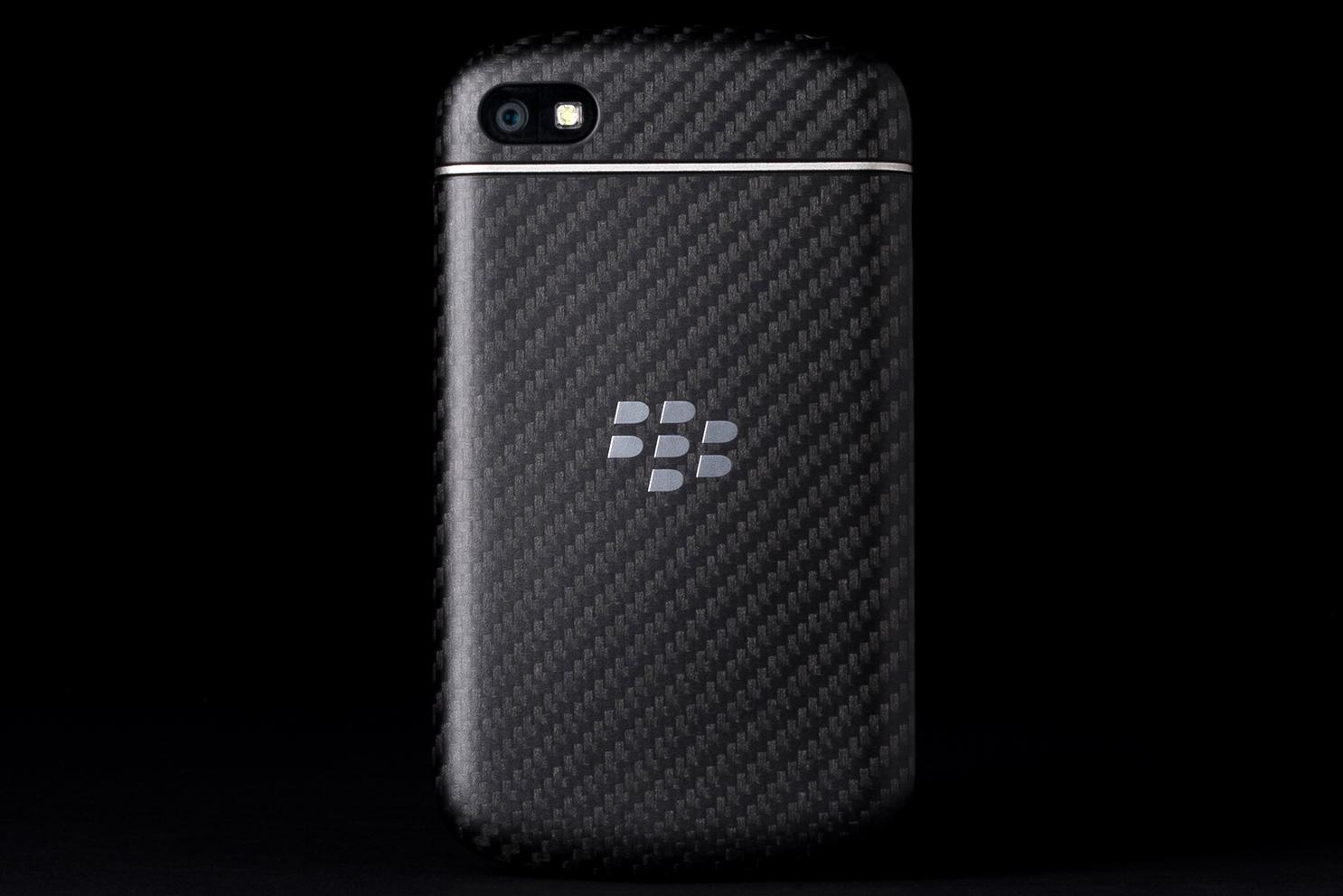BlackBerry Q10 review back