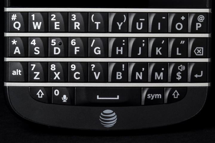 BlackBerry Q10 review bottom keyboard